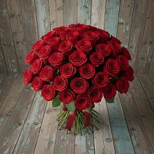 Букет 55 Красных роз Фридом #REPLACE_PRED# Белокурихе