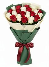 Букет Микс из красных и белых роз #REPLACE_PRED# Белокурихе