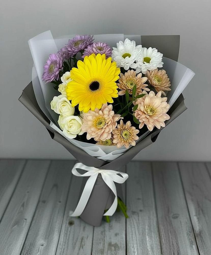 Букет цветов из: Розы, Герберы и Хризантемы в Белокурихе