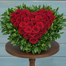 Цветочная композиция из Розы в виде сердца в Белокурихе