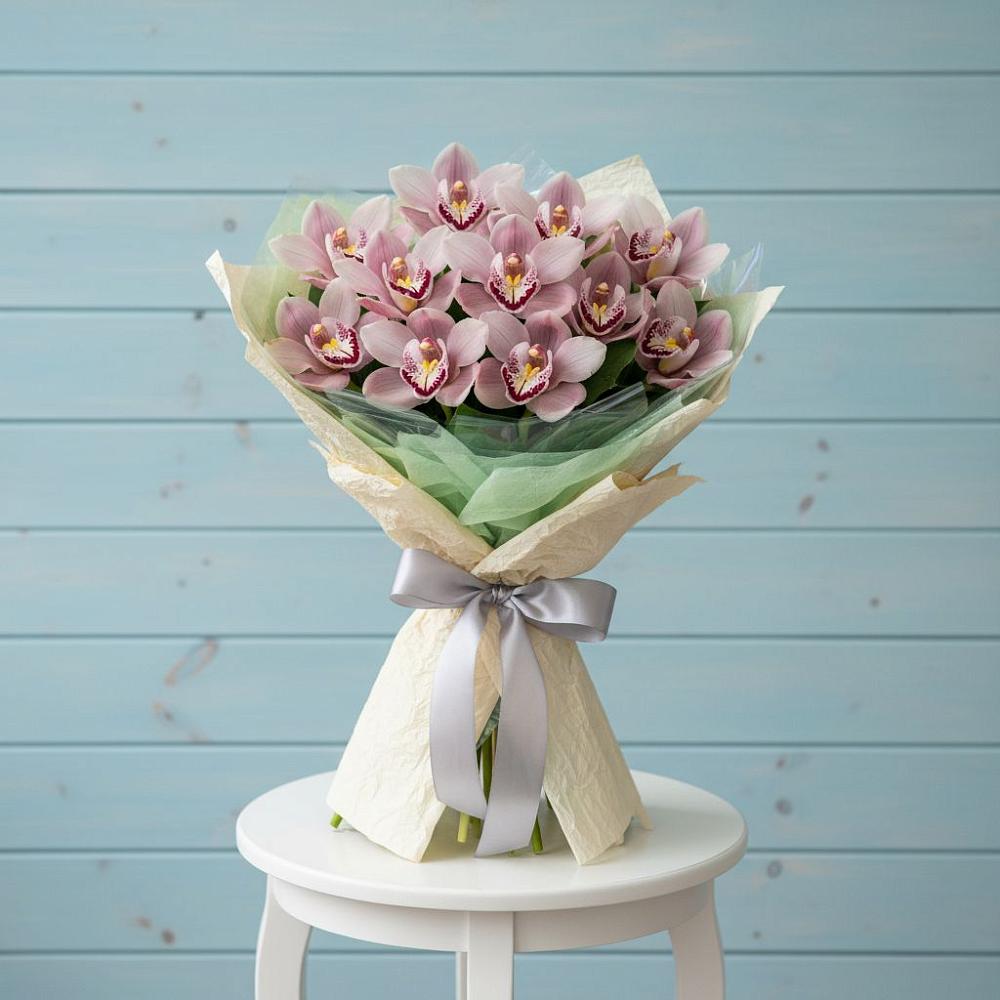 Букет цветов из: Орхидеи и Розы в Белокурихе