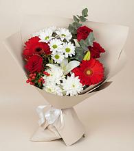 Букет цветов из:  Розы, Хризантемы, Герберы и Лилии в Белокурихе