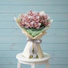 Букет цветов из:  Орхидеи и Розы в Белокурихе