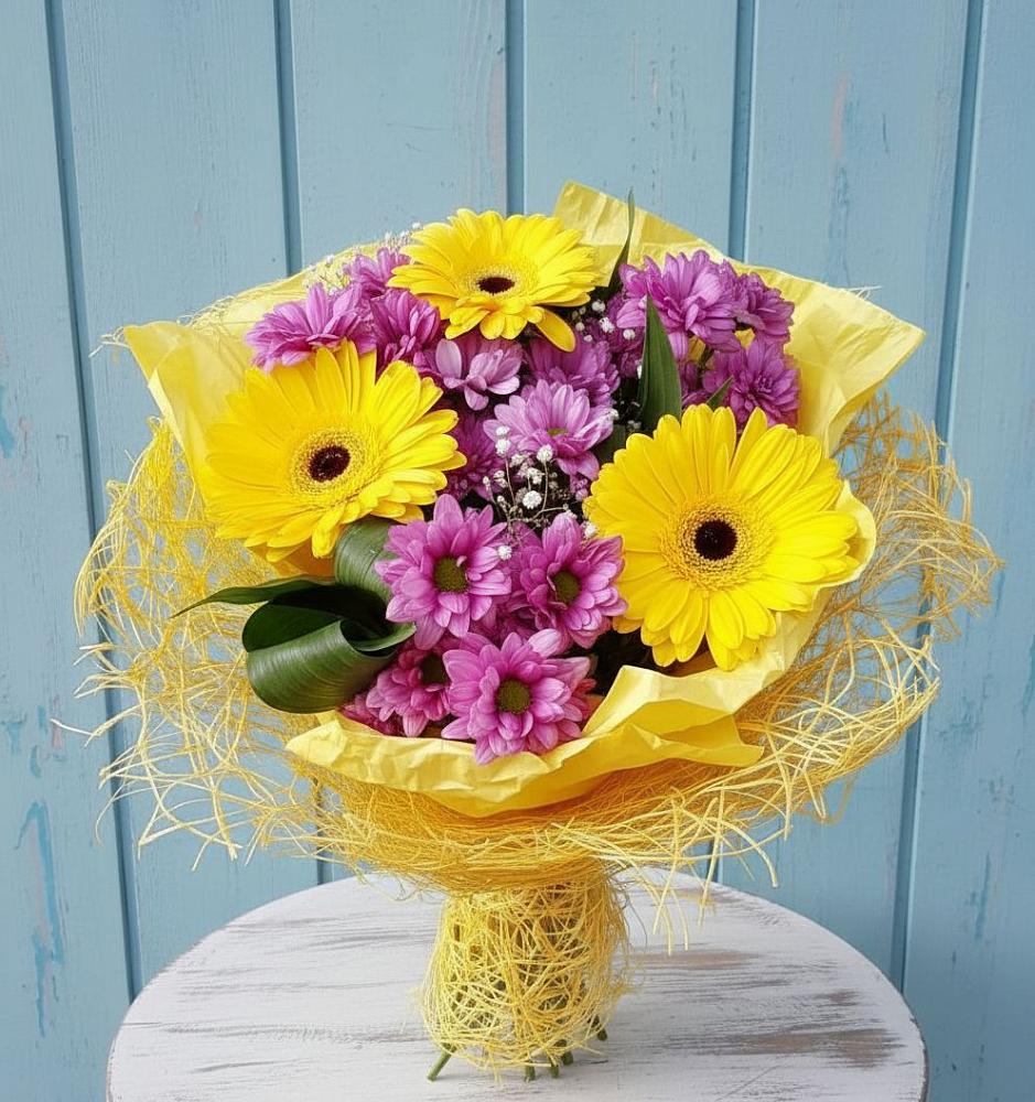 Букет цветов из: Хризантемы и Герберы в Белокурихе
