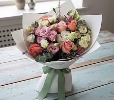 Букет цветов из:  Розы, Лизиантусы и Гвоздики в Белокурихе